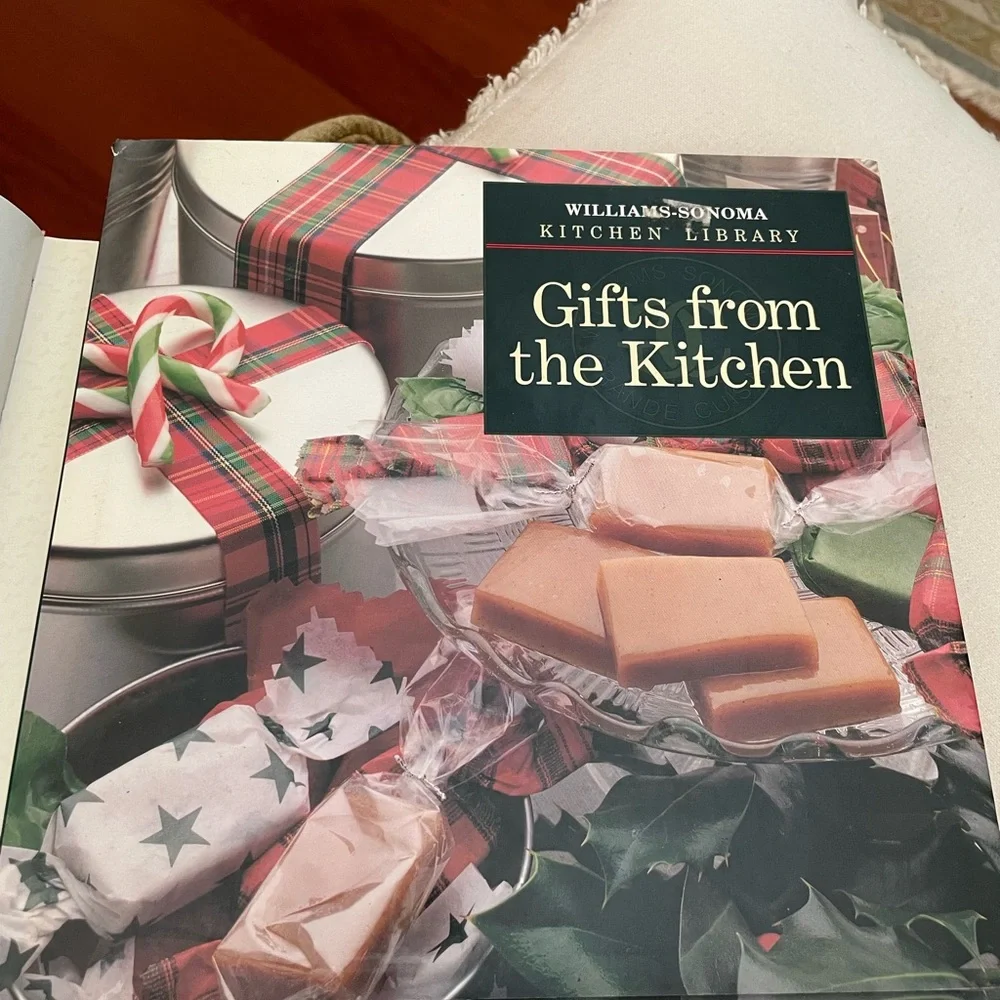 VTG Williams Sonoma Cookbooks Set of 2